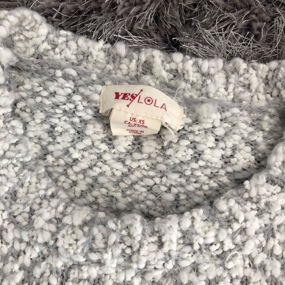 White cream Xs sweater so comfy!!! - Picture 2 of 2